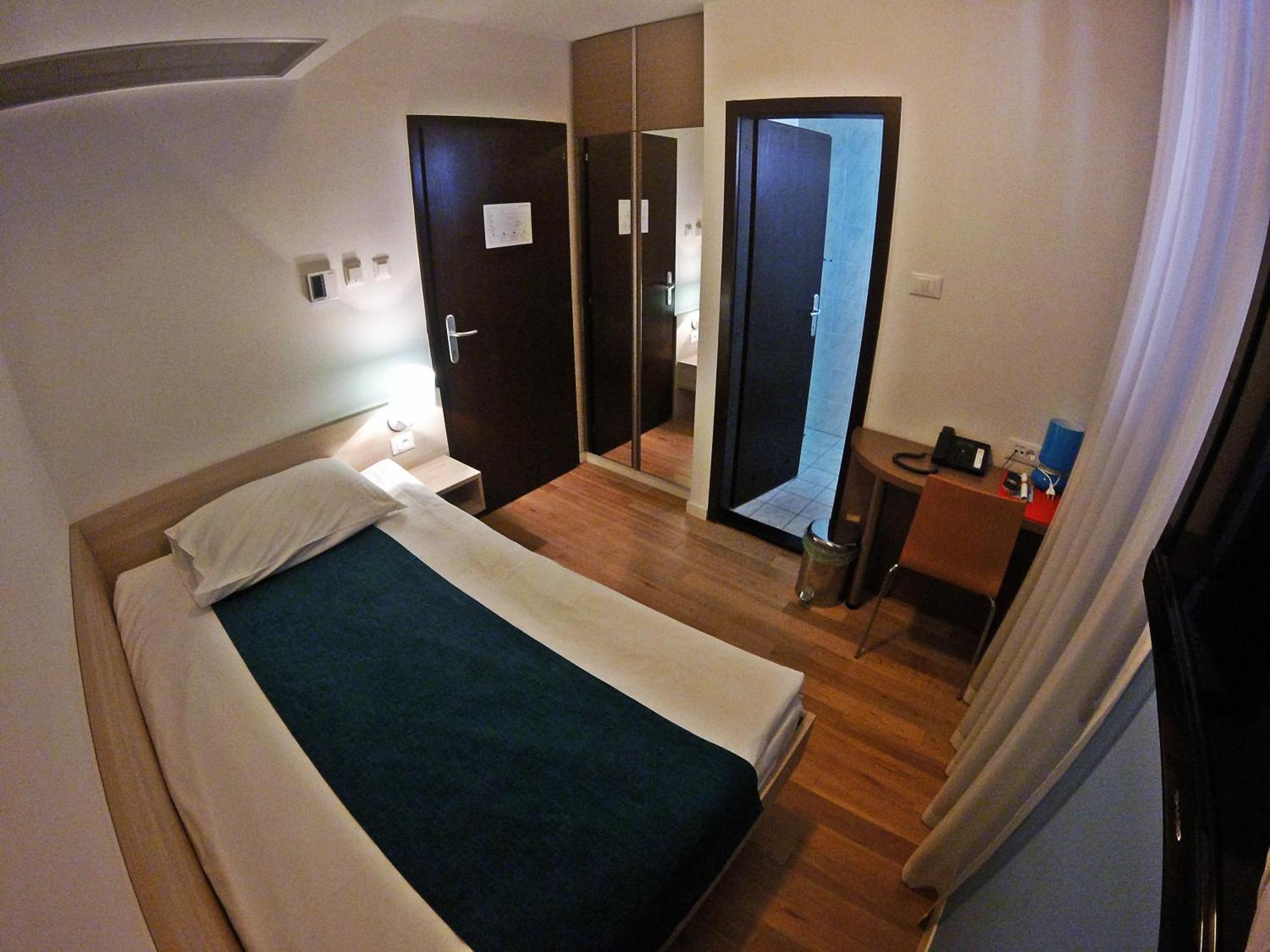 Hotel Vista 브르사르 객실 사진